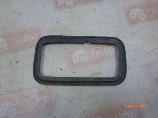 Рамка противотуманной фары задняя правая Mitsubishi Lancer 2006