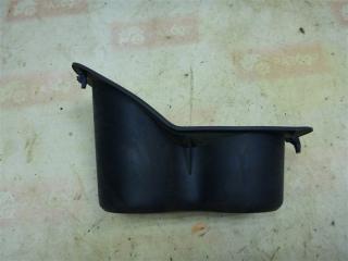 Подстаканник Mitsubishi Carisma 1999