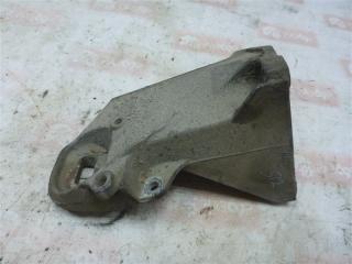 Кронштейн двигателя правый Audi 100 1991