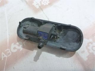 Форсунка омывателя передняя левая Volkswagen Golf 2012