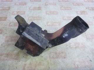 Резонатор воздушного фильтра Mitsubishi Galant 1994