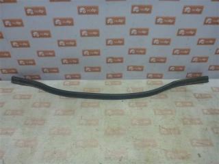 Уплотнитель передний Renault Symbol 2003