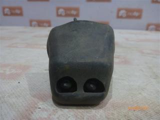 Форсунка омывателя Mitsubishi Pajero 1995