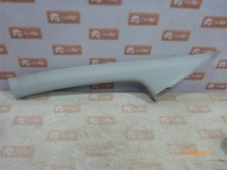 Накладка стойки лобового стекла передняя левая Ford Focus 2010