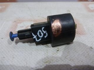 Датчик включения стопсигнала Opel Vectra 2001 Б/У Датчик включения стопсигнала Opel Vectra 2001