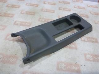 Консоль между сидений Daewoo Nexia 2000