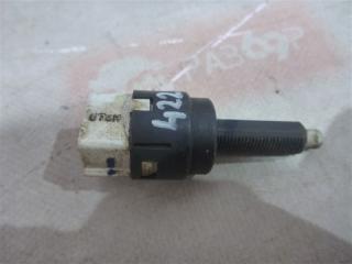 Датчик включения стопсигнала Mitsubishi L200 2008 Б/У Датчик включения стопсигнала Mitsubishi L200 2008