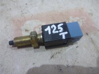 Датчик включения стопсигнала Nissan Almera 1997 Б/У Датчик включения стопсигнала Nissan Almera 1997