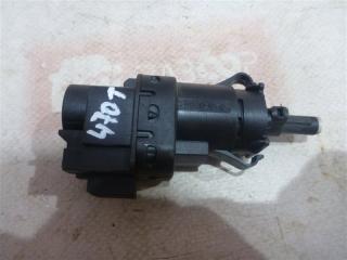 Датчик включения стопсигнала Ford Mondeo 2009 Б/У Датчик включения стопсигнала Ford Mondeo 2009