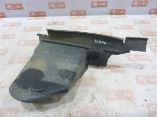 Воздухозаборник передний левый Ford Focus 2010