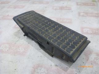 Подножка передняя левая Mitsubishi Pajero 1998