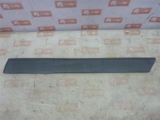 Молдинг на дверь задний левый Volkswagen Passat 1991