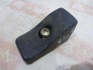 Отбойник двери Volkswagen Caravelle 2000 Б/У Отбойник двери Volkswagen Caravelle 2000