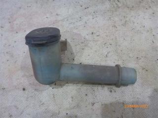 Горловина бачка омывателя Ford Focus 2000 Б/У Горловина бачка омывателя Ford Focus 2000