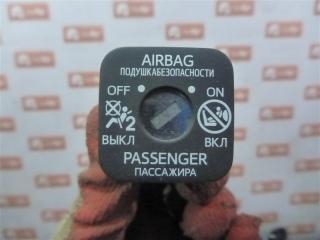 Выключатель AIRBAG Toyota RAV4 2013 Б/У Выключатель AIRBAG Toyota RAV4 2013