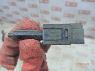 Датчик включения стопсигнала Nissan Almera 2004 Б/У Датчик включения стопсигнала Nissan Almera 2004