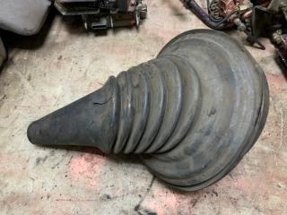 Кожух ручки кпп MAN F2000 1998 Б/У Кожух ручки кпп MAN F2000 1998