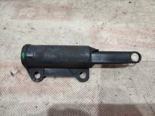 Демпфер бардачка Nissan Qashqai 2011