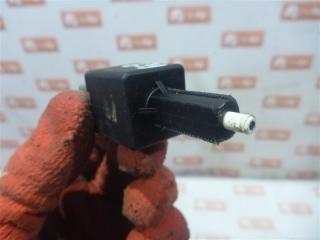 Датчик включения стопсигнала Hyundai Solaris 2016 Б/У Датчик включения стопсигнала Hyundai Solaris 2016