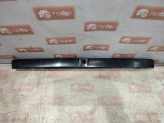 Накладка крышки багажника Hyundai Elantra 2002-2003