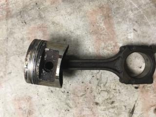 Поршень с шатуном Nissan Almera 1997