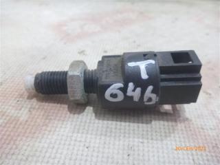 Датчик включения стопсигнала Лада Гранта 2014 Б/У Датчик включения стопсигнала Лада Гранта 2014