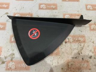 Накладка на торпедо передняя правая Ford Focus 2016