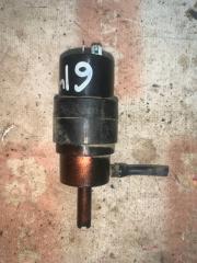 Насос омывателя Volkswagen Passat 1990