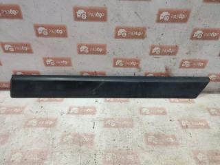 Молдинг на дверь задний левый Volkswagen Passat 1991