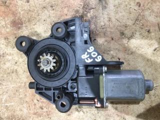 Мотор стеклоподъемника передний правый Ford Focus 2010