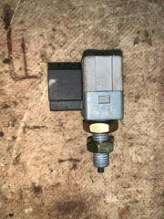 Датчик включения стопсигнала Hyundai Sonata 2005 Б/У Датчик включения стопсигнала Hyundai Sonata 2005
