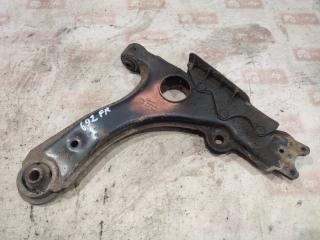 Рычаг подвески нижний передний правый Volkswagen Passat 1993