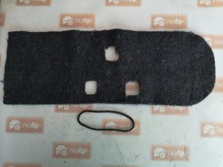 Уплотнитель Mitsubishi Montero Sport 2001