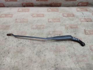 Запчасть поводок стеклоочистителя передний правый Audi 80 1989