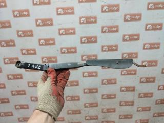 Запчасть поводок стеклоочистителя передний левый Audi 80 1989