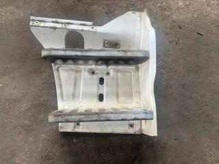Подножка правая Scania R93 1993
