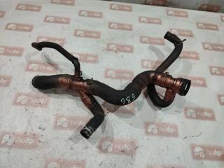 Патрубок системы охлаждения нижний Volkswagen Passat 2006