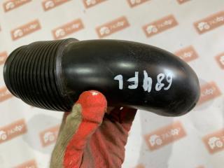 Патрубок передний левый Volkswagen Transporter 1991