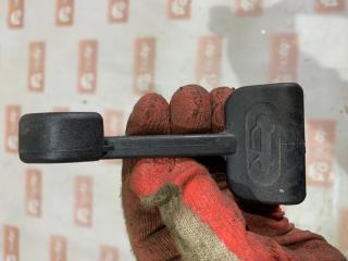 Фото запчасти ручка открывания капота Лада Калина 2010 Б/У запчасть Запчасть ручка открывания капота Лада Калина 2010