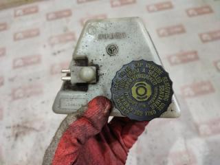 Бачок тормозной жидкости Mercedes-Benz CLK-Class 1999