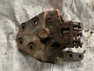 Кронштейн рессоры передний левый DAF CF 85 2000