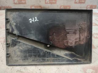 Крепление аккумулятора Nissan Almera 2014