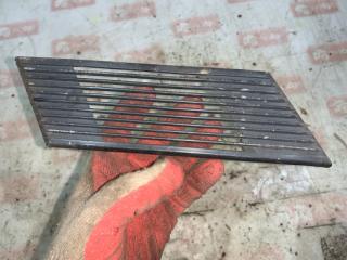 Фото запчасти накладка задняя левая Лада 2106 1990 Б/У запчасть Запчасть накладка задняя левая Лада 2106 1990