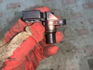 Датчик положения распредвала Audi A6 2005