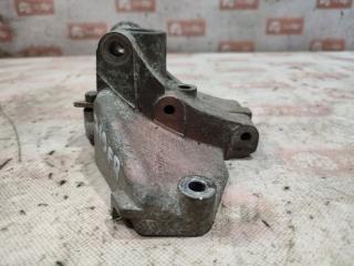 Кронштейн двигателя правый Лада Приора 2008