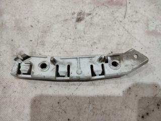 Крепление бампера переднее левое Ford Focus 2016 Б/У Крепление бампера переднее левое Ford Focus 2016