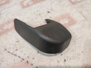 Заглушка передняя левая Kia Ceed 2008