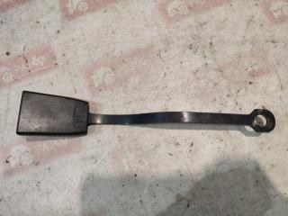 Ответная часть замка Лада 2105 Б/У Ответная часть замка Лада 2105