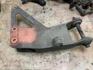 Кронштейн кабины Renault Premium 400 2000 Б/У Кронштейн кабины Renault Premium 400 2000