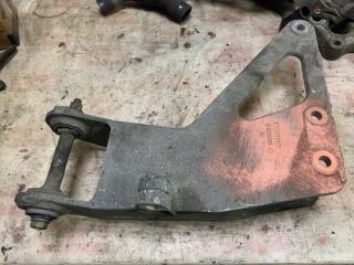 Кронштейн кабины Renault Premium 400 2000 Б/У Кронштейн кабины Renault Premium 400 2000